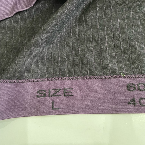 Barry’s athletic purple t-shirt large - Picture 5 of 9